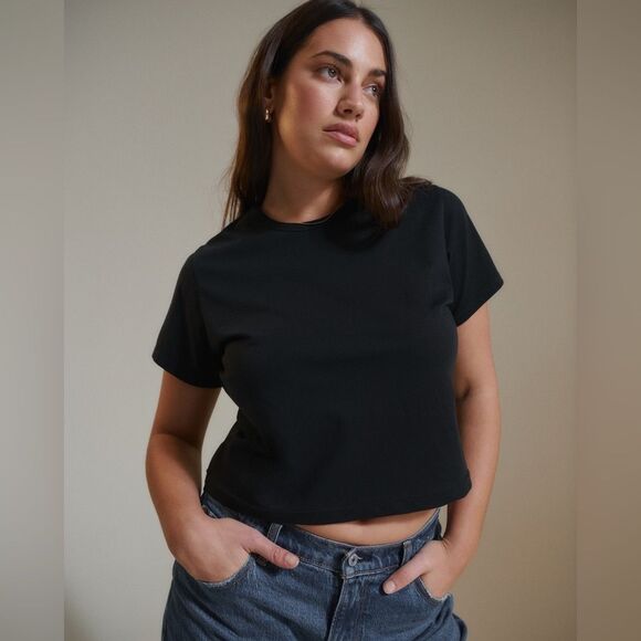 Abercrombie & Fitch Black Short Sleeve Tee size m EUC - Picture 1 of 5